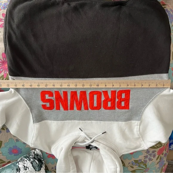 NFL Cleveland Browns team official Apparel color block pullover Hoodie size M - Picture 6 of 7